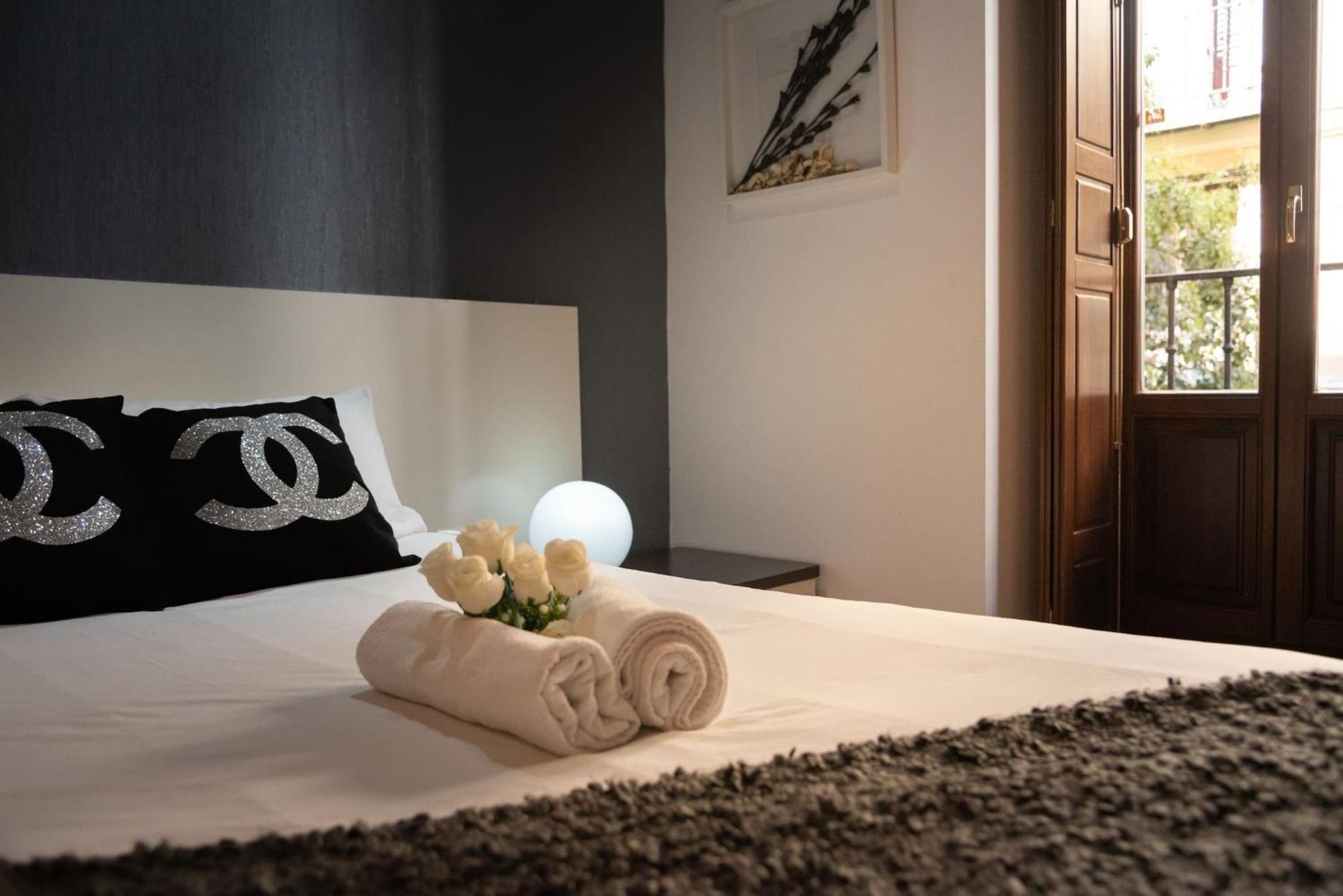 Apartamentos Day Madrid San Antonio Centro Gran Via Sol Malasana Exteriér fotografie